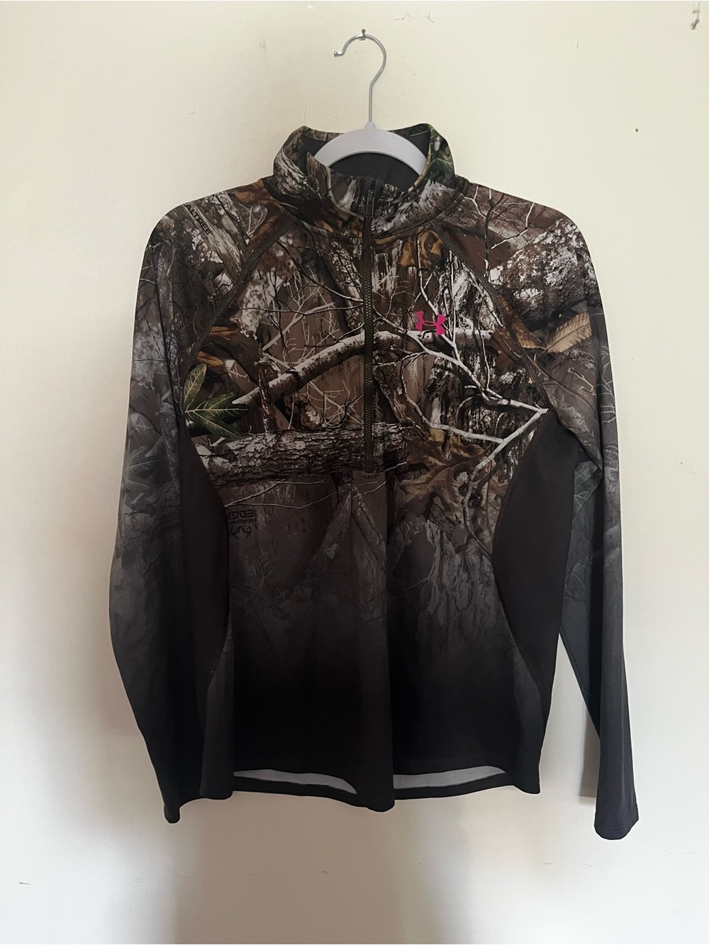 Under Armour Camo Longe Sleeve 1/4 Zip Shirt